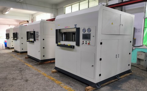 玻纤热压机的首要工艺——热压成型工艺