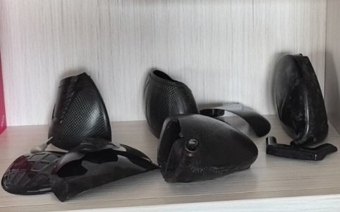 高尔夫球具、活动东西成型利用碳纤维热压机